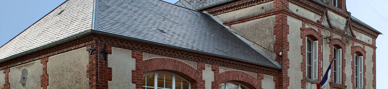 Toiture de la mairie de Genneville 